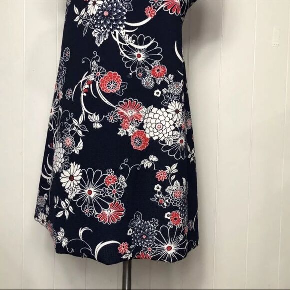 1960s / 1970s floral sleeveless dress in adorable flower pattern vintage - Picture 5 of 8